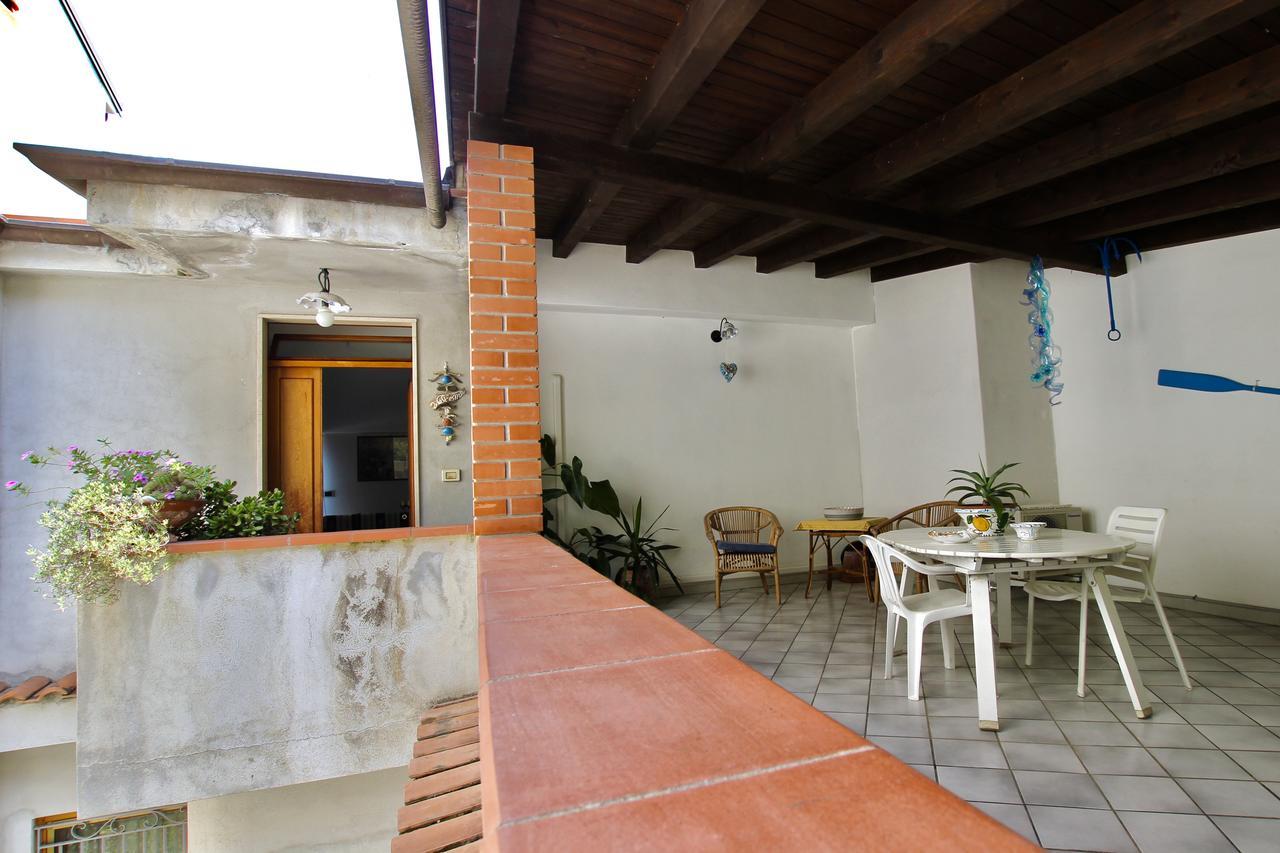 Le Case Del Borgo - Perla Capo dʼOrlando Exteriör bild